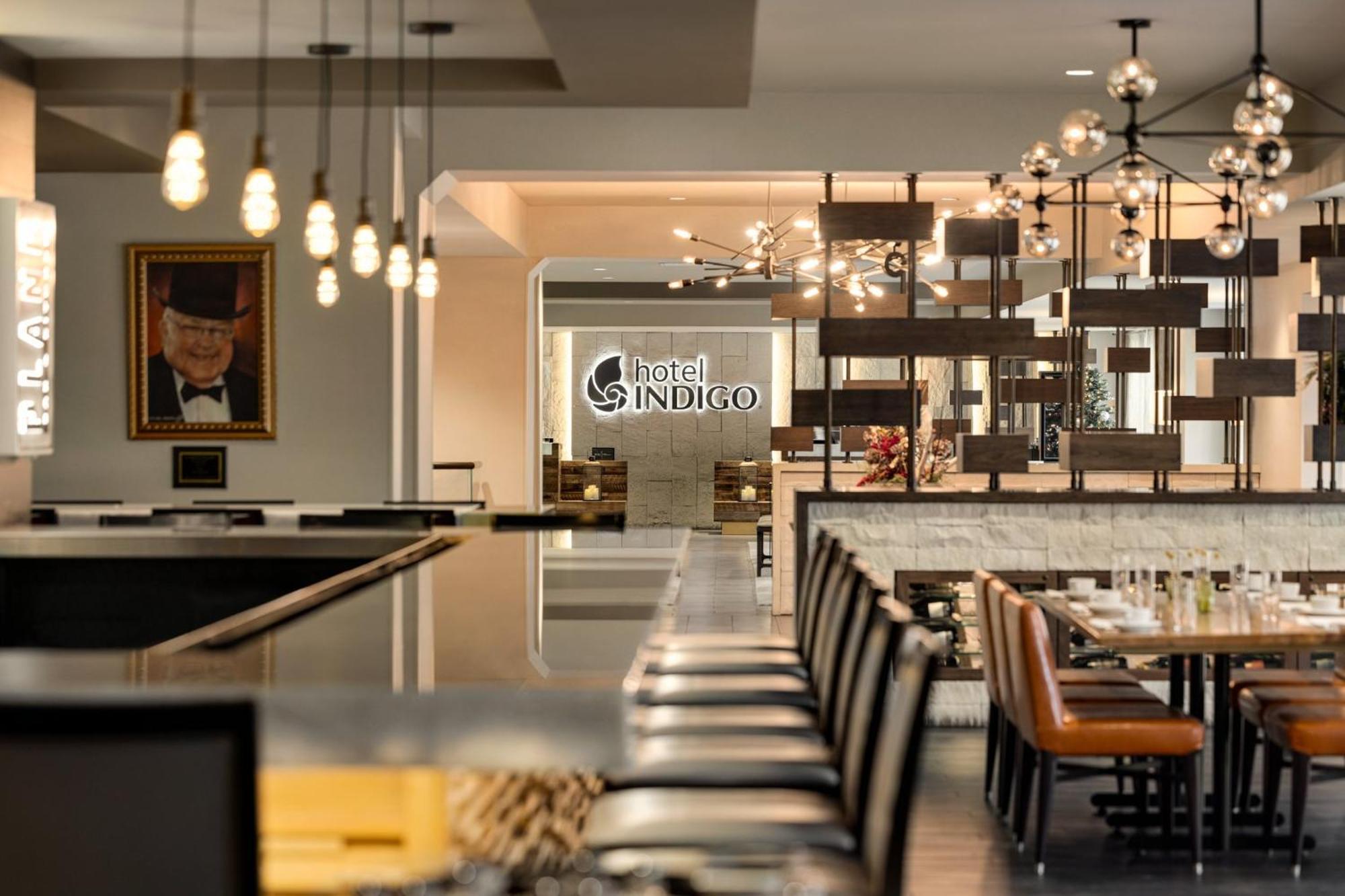 Hotel Indigo Naperville Riverwalk By Ihg Экстерьер фото