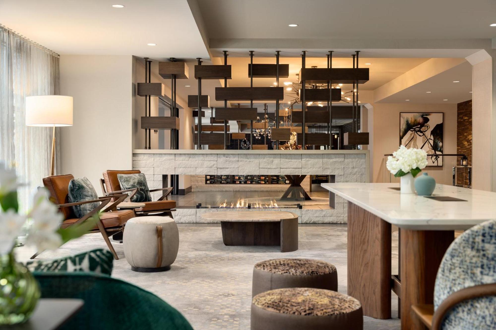 Hotel Indigo Naperville Riverwalk By Ihg Экстерьер фото
