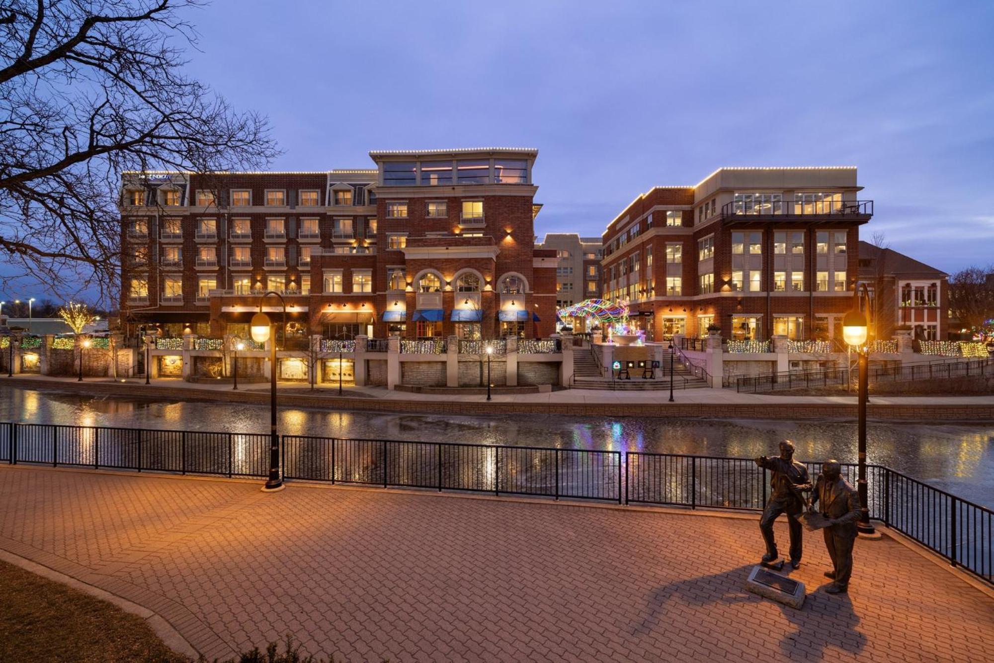 Hotel Indigo Naperville Riverwalk By Ihg Экстерьер фото