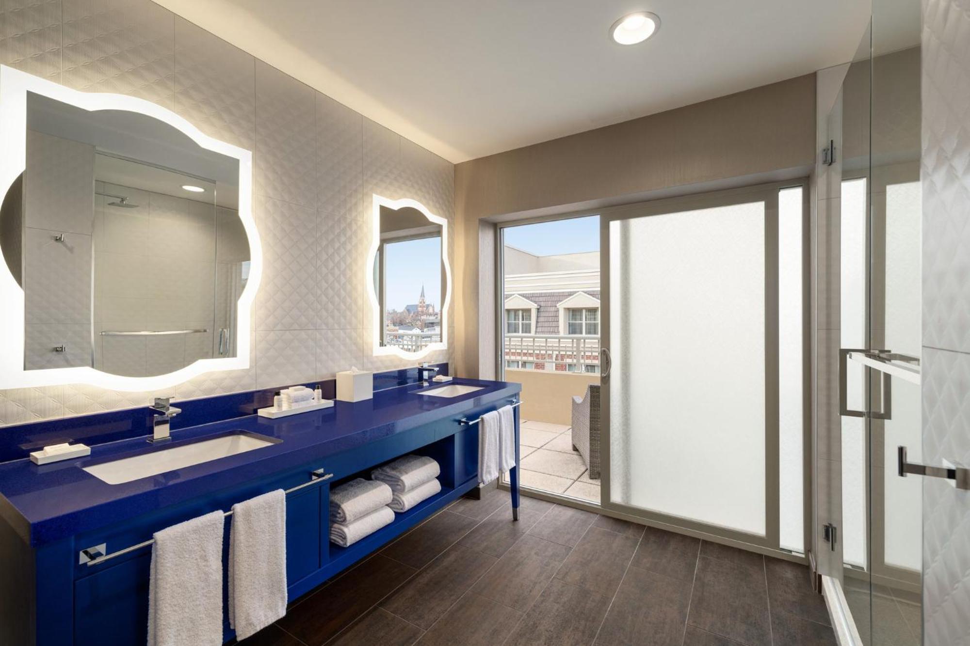 Hotel Indigo Naperville Riverwalk By Ihg Экстерьер фото